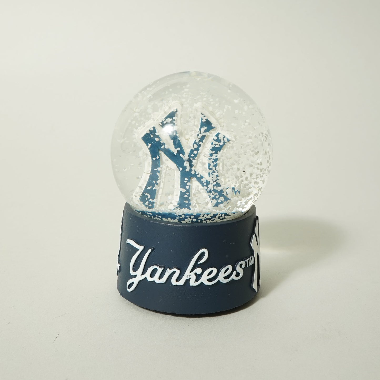 New York Yankees Snow Dome