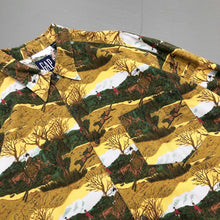 Load image into Gallery viewer, GAP Vintage All Over Printed L/S Shirt
