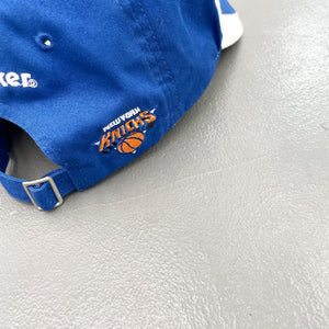 New York Knicks x Foot Locker Promotion Cap / Foot Locker Water Bottle