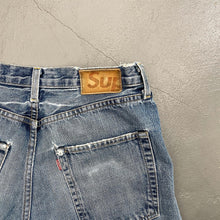 Load image into Gallery viewer, Supreme Cut off Denim Shorts
