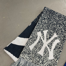 Load image into Gallery viewer, New York Team Scarf
