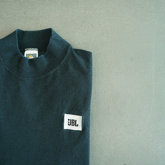 JBL Mock Neck L/S Tee