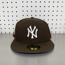 Load image into Gallery viewer, New York Yankees New Era 59FIFTY Fitted Cap &quot;1996 World Series - Brown&quot;
