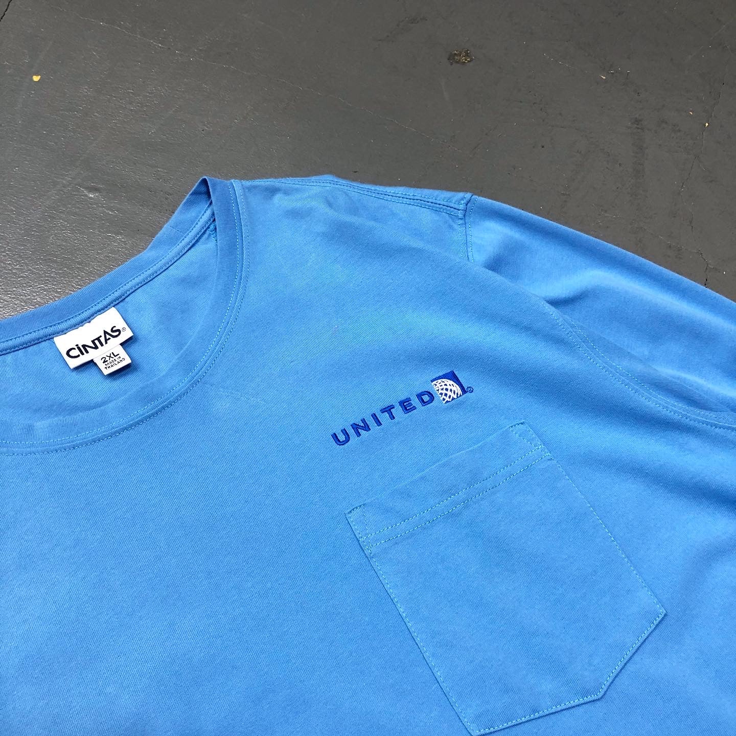 UNITED AIRLINES Vintage L/S Employee Pocket Tee