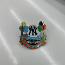 Load image into Gallery viewer, Yankees Happy birthday Pin

